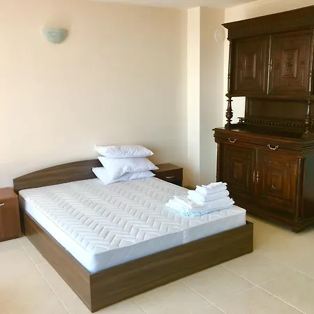 Flat Near The Sea *
